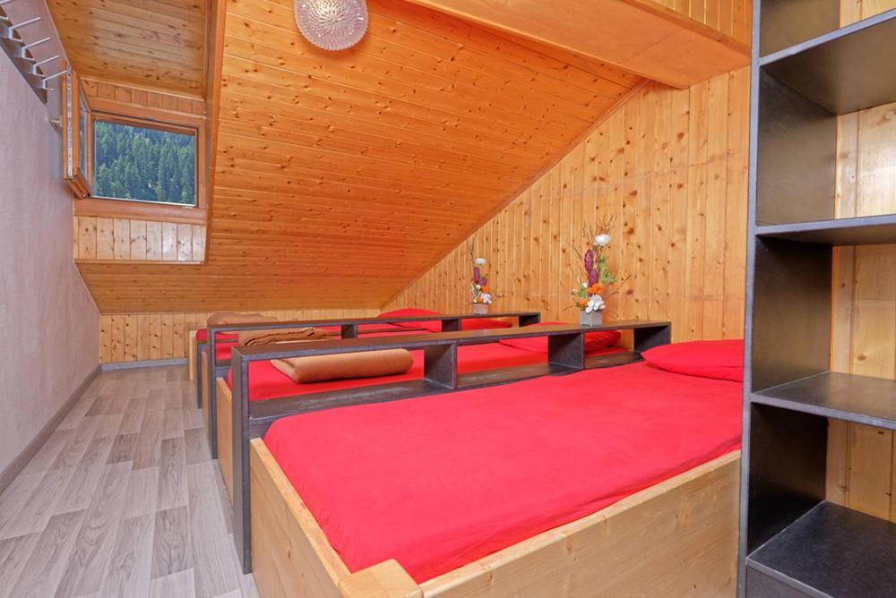 Petit Velan - Coworking & Coliving Bourg-Saint-Pierre Exterior foto