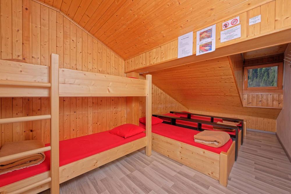 Petit Velan - Coworking & Coliving Bourg-Saint-Pierre Exterior foto
